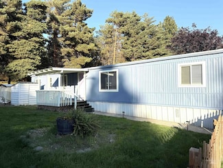 605 N Almon St, Moscow, ID 83843