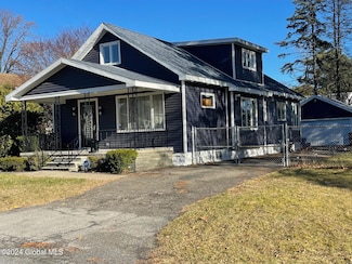 3266 Taylor St, Schenectady, NY 12306