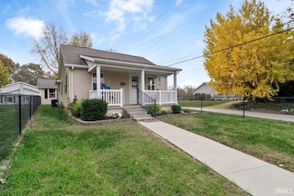 1012 S Center St, Fort Branch, IN 47648