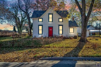 3131 SE 21st St, Topeka, KS 66607
