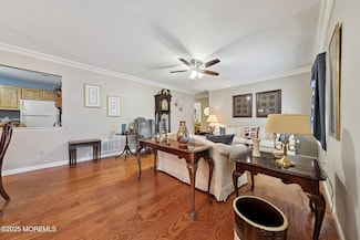 712 Zlotkin Cir Unit 8, Freehold, NJ 07728