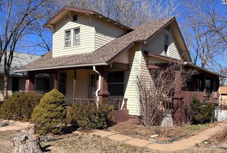 806 W 3rd St, Pratt, KS 67124