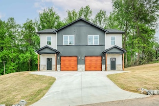610 N Shamrock Ave, Landrum, SC 29356