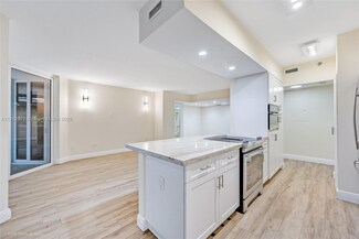 8925 Collins Ave Unit 2D, Surfside, FL 33154