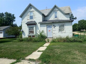 300 W Wenberg St, Dunnell, MN 56127
