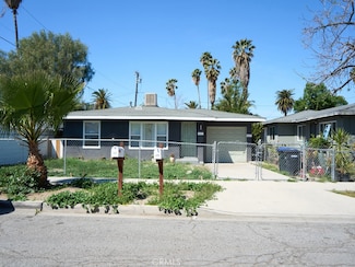 417 N Taylor St, Hemet, CA 92543