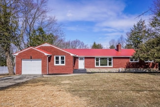 13001 Beeson St NE, Alliance, OH 44601