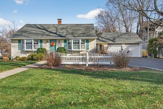 141 State St, Guilford, CT 06437