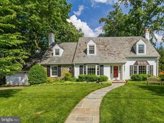 8101 Kerry Ln, Chevy Chase, MD 20815