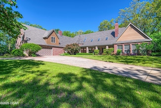 4 Emerald Dr, Joplin, MO 64804