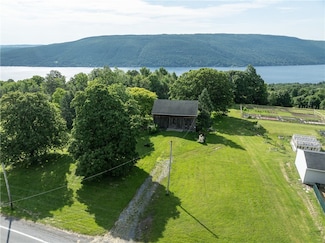 6231 State Route 21, Naples, NY 14512