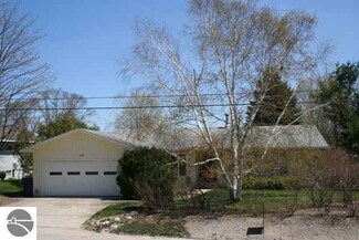 223 S Elm St, Suttons Bay, MI 49682