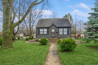 433 E Edwards Ave, East Dundee, IL 60118