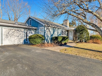 71 Beach Ave, Madison, CT 06443