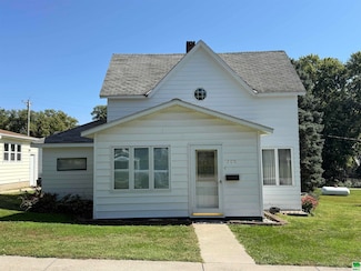 209 Oak St, Moorhead, IA 51558
