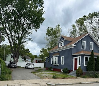 321 Smith St, Cranston, RI 02905