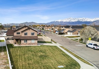 512 W Lakeview Dr, Lehi, UT 84043