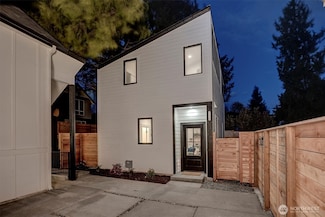 7350 21st Ave NW, Seattle, WA 98117