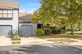 8 Deborah Ct, Trenton, NJ 08691