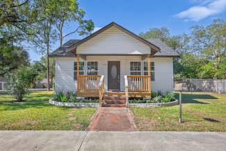 1418 Carlisle St, Rosenberg, TX 77471