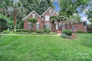 907 Thorn Ridge Ln, Clover, SC 29710