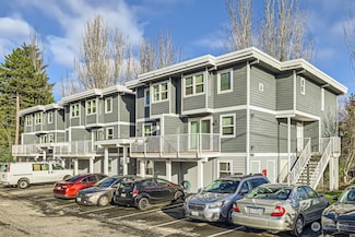 6703 204th St SW Unit 103, Lynnwood, WA 98036