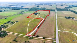 81 Private Road 3095, Shiner, TX 77984