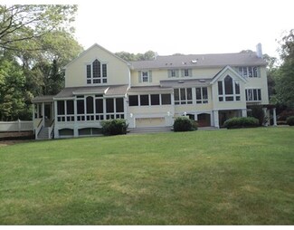 21 Howland Rd, Berkley, MA 02779
