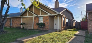 3036 Gregory Ln, Grand Prairie, TX 75052