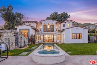 29943 Harvester Rd, Malibu, CA 90265