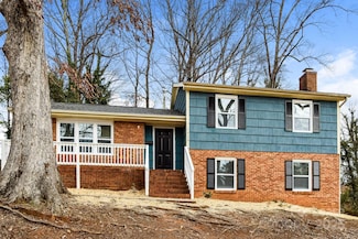 5909 Ruth Dr, Charlotte, NC 28215