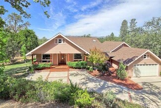 46544 Wallu Ln, Ahwahnee, CA 93601