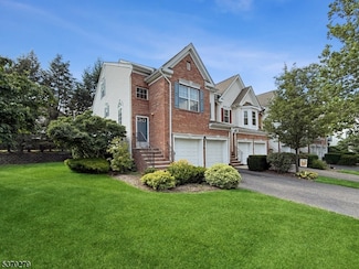 317 Winthrop Dr, Nutley, NJ 07110