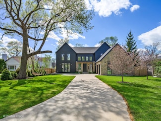 1180 Oak Ridge Dr, Glencoe, IL 60022