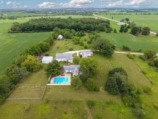 45W616 Keslinger Rd, Elburn, IL 60119