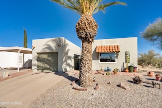 2 W Calle Del Chancero, Green Valley, AZ 85614