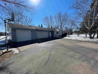 1800 Adams St, Plover, WI 54467