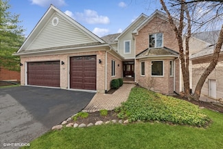 21827 W Riviera Ct, Mundelein, IL 60060