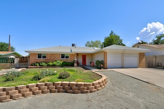 9505 Dona Rowena Ave NE, Albuquerque, NM 87111