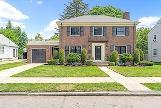 103 Jastram St, Providence, RI 02908