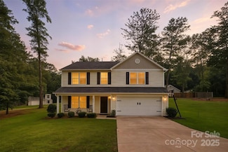 1528 Magnolia Dr, Lancaster, SC 29720