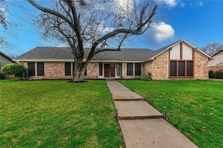 640 Ivy Ann Dr, Woodway, TX 76712