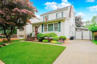 260 Clawson St, Staten Island, NY 10306