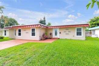 7305 NW 64th St, Tamarac, FL 33321