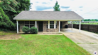 909 Pacific Ave, Wake Village, TX 75501
