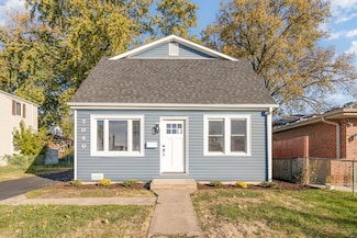 7040 W 114th St, Worth, IL 60482