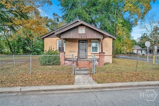 207 Cleland Ave, Savannah, GA 31415
