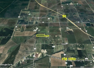 1 Fm 686, Dayton, TX 77535