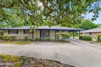 8022 34th Ave, Gulfport, MS 39501
