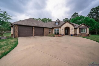 385 Carra St, Gladewater, TX 75647